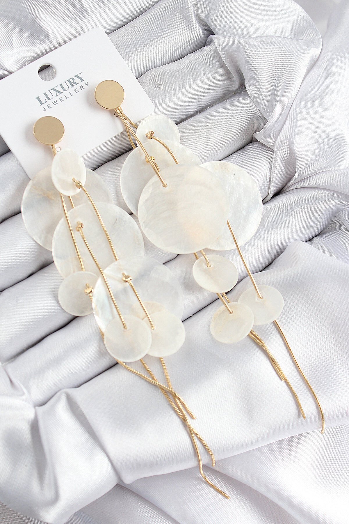 Pirinç Sallantılı Sedef Model Gold Renk Kadın Küpe - TJ-BKP11085