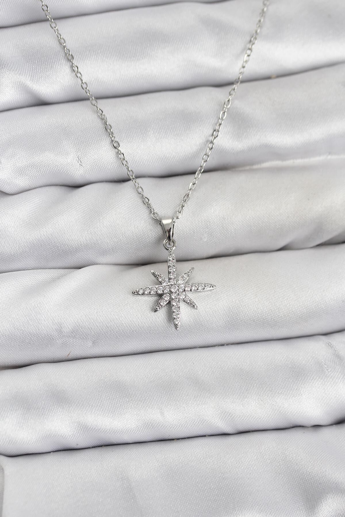 316L Çelik Zincir Gümüş Renk Kutup Yıldızı Model Zirkon Taşlı Kadın Kolye - TJ-BKO10838