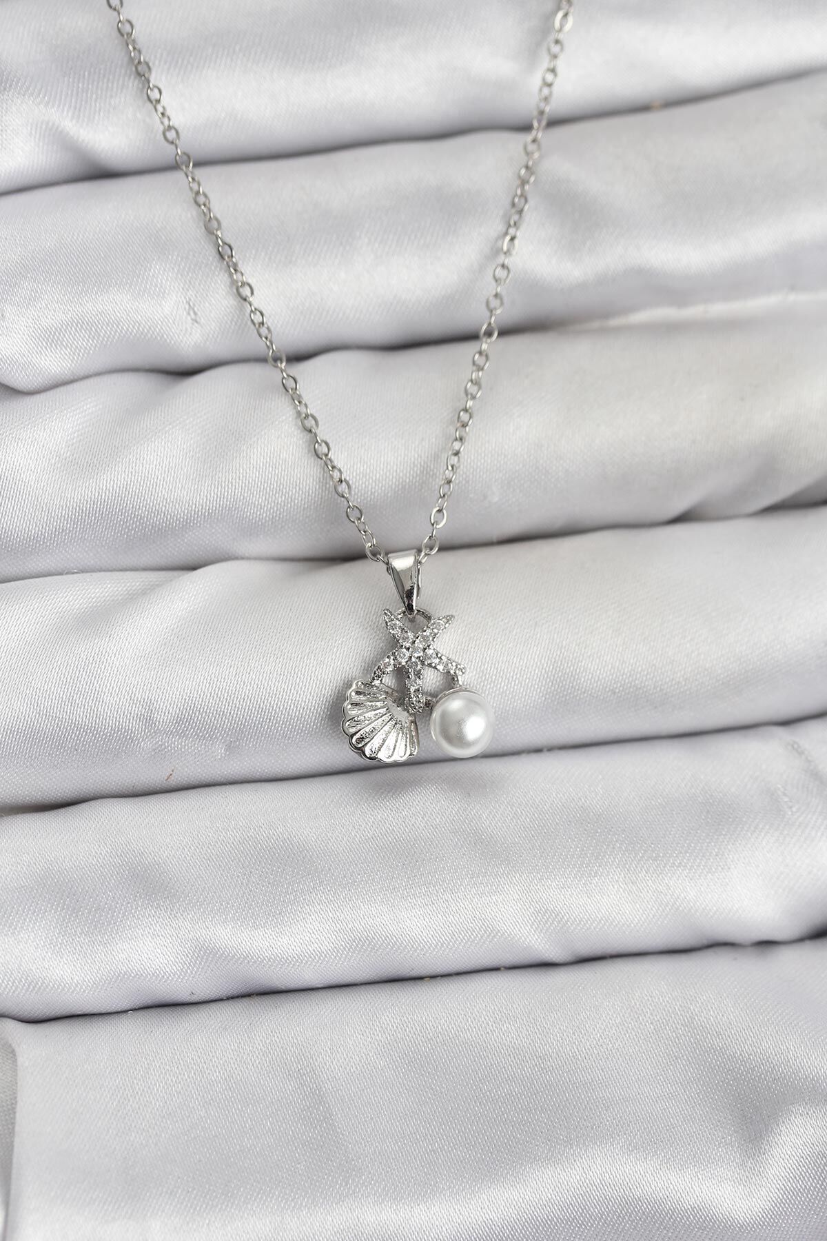 316L Çelik Zincir Gümüş Renk Deniz Kabuğu ve Deniz Yıldızı Model Zirkon Taşlı Kadın Kolye - TJ-BKO10840