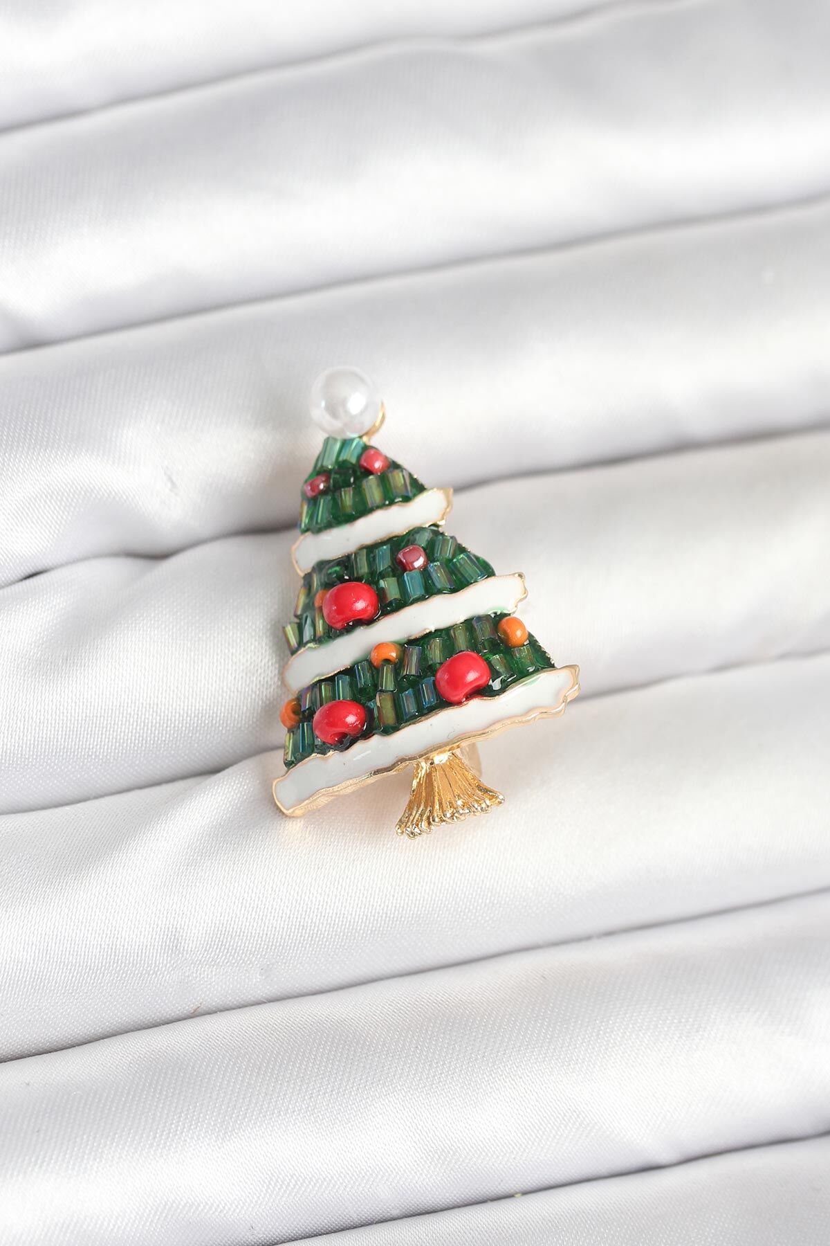 Süslü Çam Ağacı Model Yılbaşı Temalı Broş - TJ-BR478