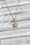 316L Çelik Zincir Gold Renk Yıldız Model Zirkon Taşlı Kadın Kolye - TJ-BKO10844