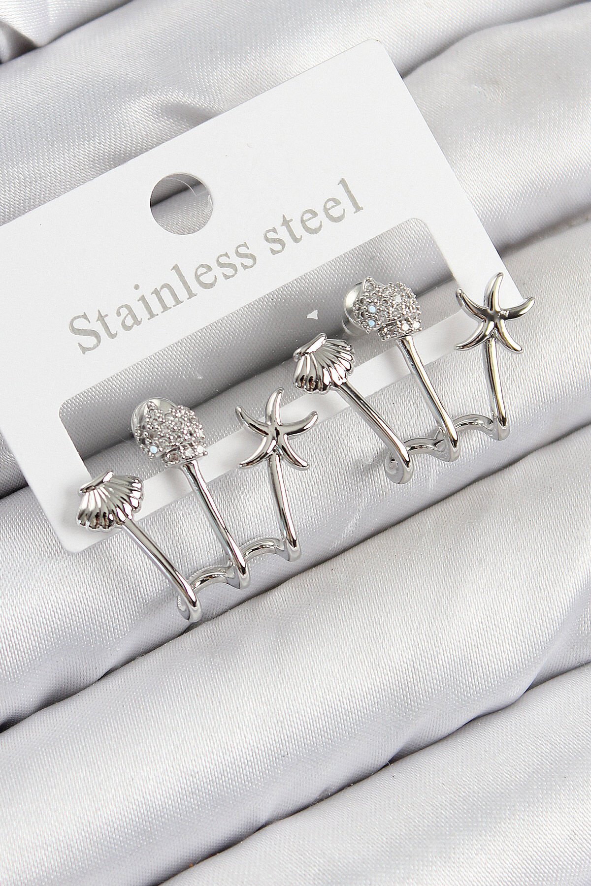 Pirinç Zirkon Taşlı Deniz Yıldızı ve İstiridye Model Gümüş Renk Kadın Küpe - TJ-BKP11104