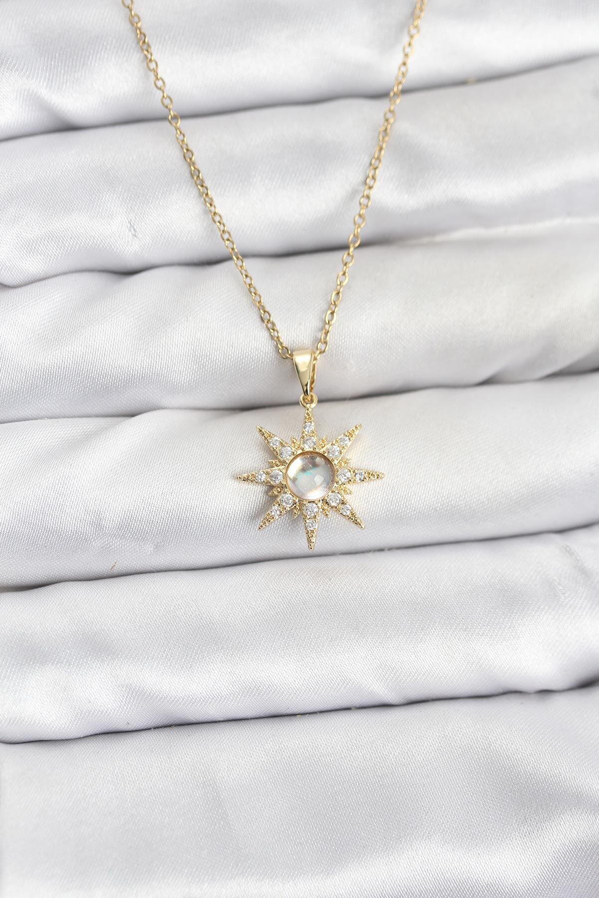 316L Çelik Zincir Gold Renk Kutup Yıldızı Model Zirkon Taşlı Kadın Kolye - TJ-BKO10861