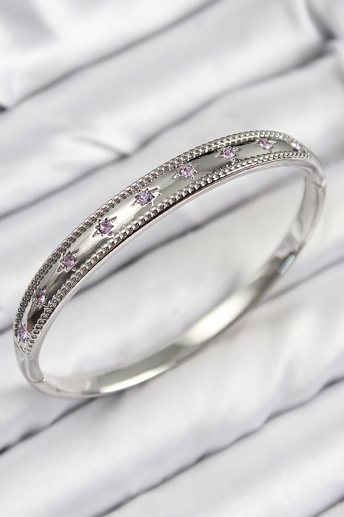 Pirinç Zirkon Taşlı Kutup Yıldızı Model Gümüş Renk Kadın Kelepçe - TJ-BB7678