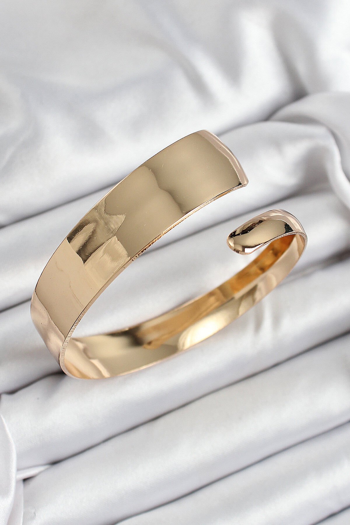 Pirinç Manşet Model Gold Renk Kadın Pazu Bileklik - TJ-BB7427