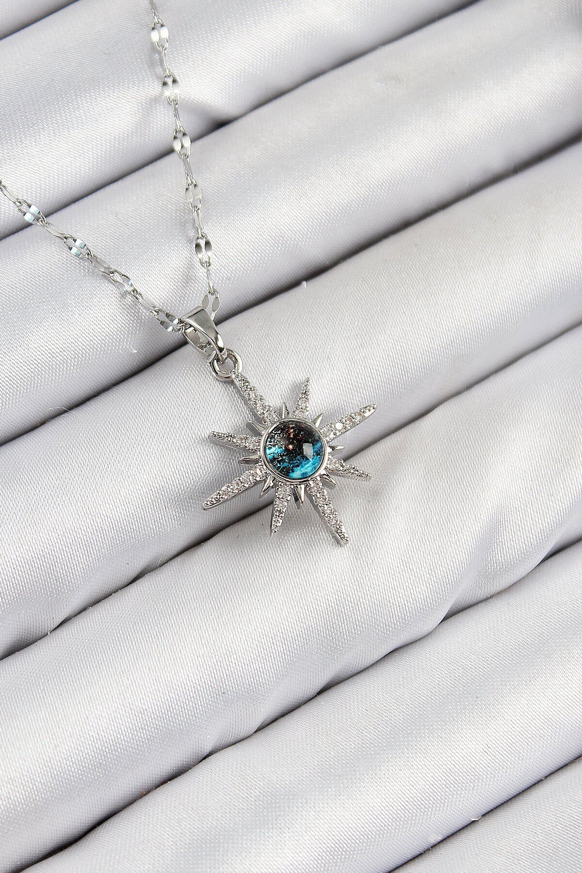 316L Çelik Zirkon Taşlı Kutup Yıldızı Model Gümüş Renk Kadın Kolye - TJ-BKO10443