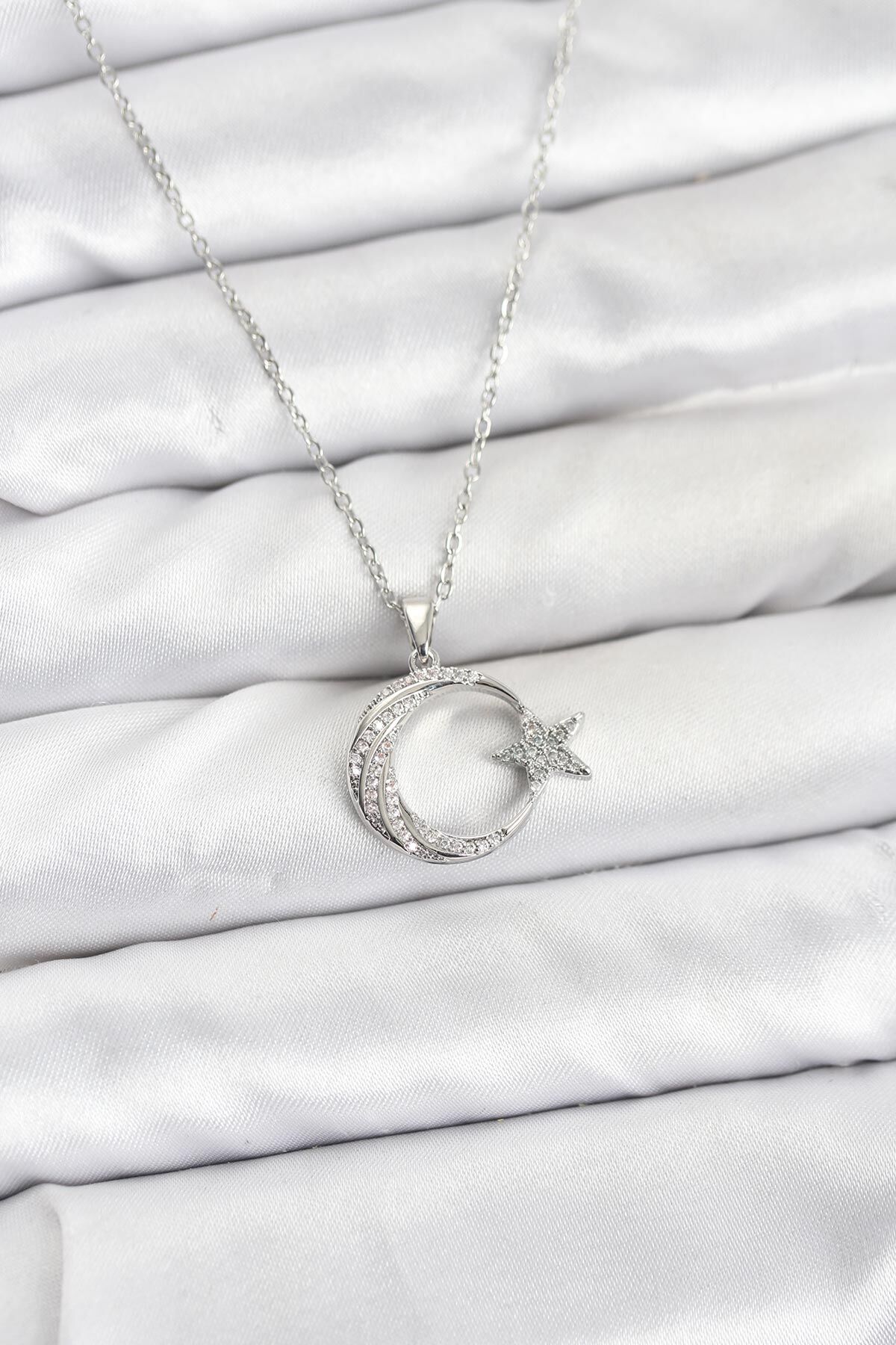 316L Çelik Zincir Gümüş Renk Ay Yıldız Model Zirkon Taşlı Kadın Kolye - TJ-BKO10904