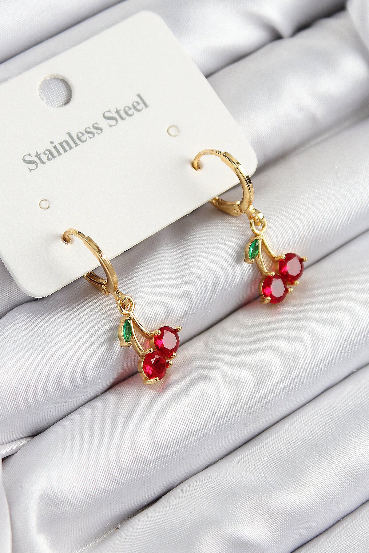 316L Çelik Zirkon Taşlı Sallantılı Kiraz Model Gold Renk Kadın Küpe - TJ-BKP10915