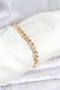 Pirinç Gold Renk VIP Seri Sarmal Damla Model Zirkon Taşlı Kadın Bileklik - TJ-BB8268