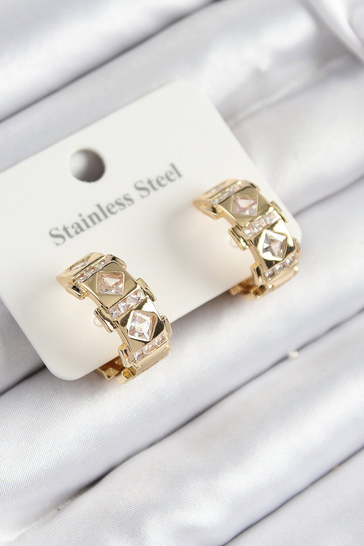 316L Çelik Zirkon Taşlı Halka Model Gold Renk Kadın Küpe - TJ-BKP10930