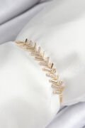 Pirinç Zirkon Taşlı Sıralı Ok Model Gold Renk Asansörlü Kadın Bileklik - TJ-BB7457