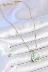 316L Çelik Gold Renk Zincir Mavi Çiçek İşlemeli İnci İşlemeli Portre Model Kadın Kolye - TJ-BKO10126