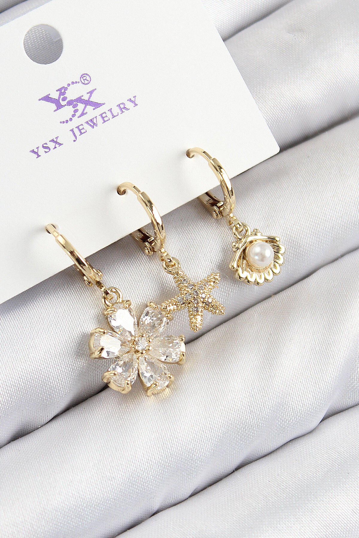 Pirinç Zirkon Taşlı 3'lü İstiridye Ve Çiçek Model Gold Renk Kadın Küpe - TJ-BKP11137