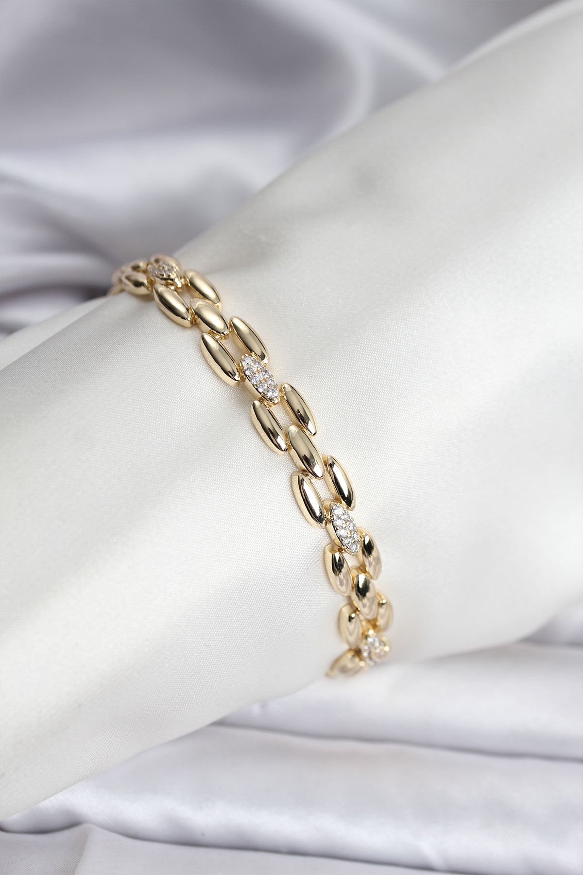 14K Gold Renk Kaplama Zirkon Taşlı Model CM Kadın Bileklik - TJ-BB8121