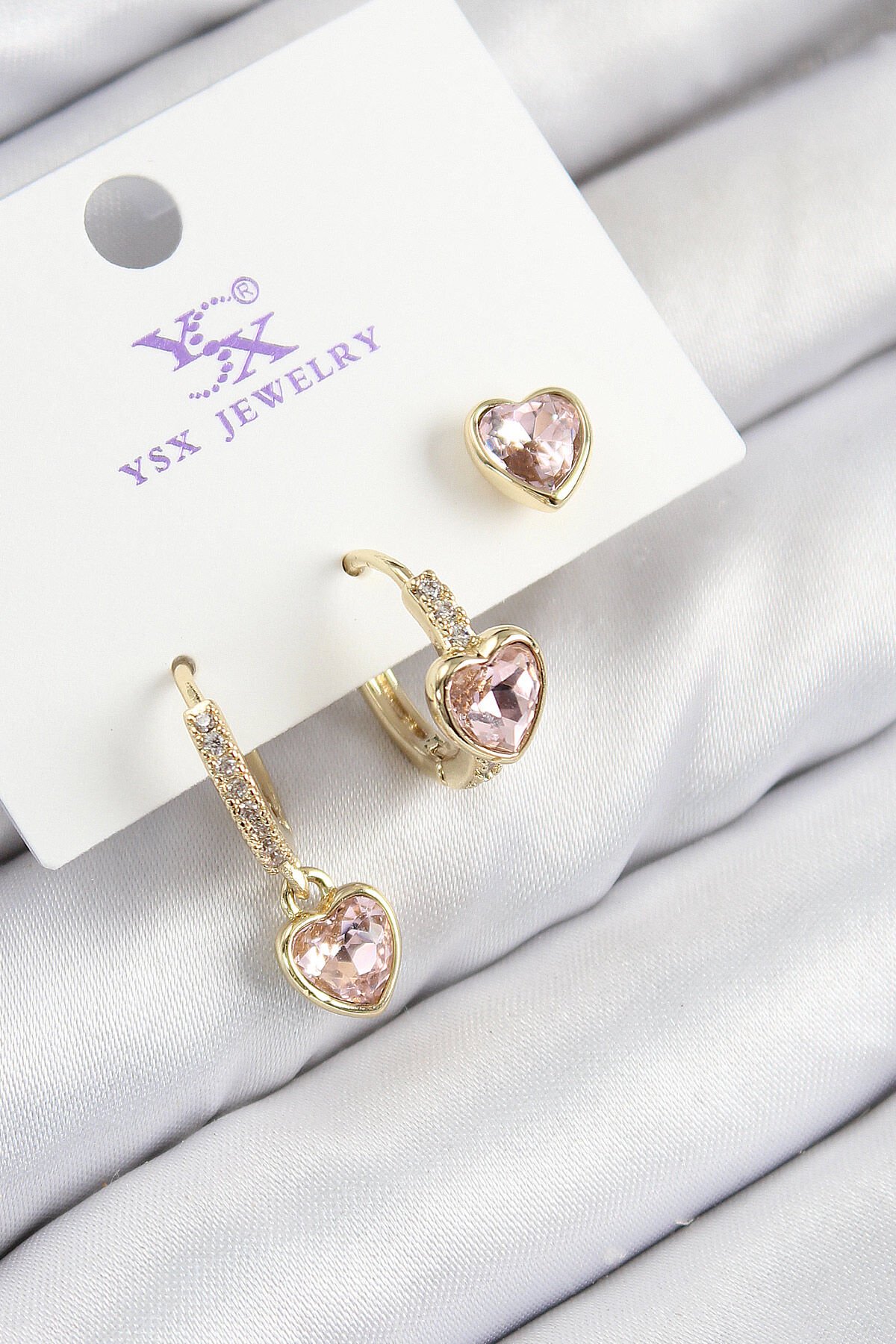 Pirinç Zirkon Taşlı 3'lü Pembe Kalp Model Gold Renk Kadın Küpe - TJ-BKP11147