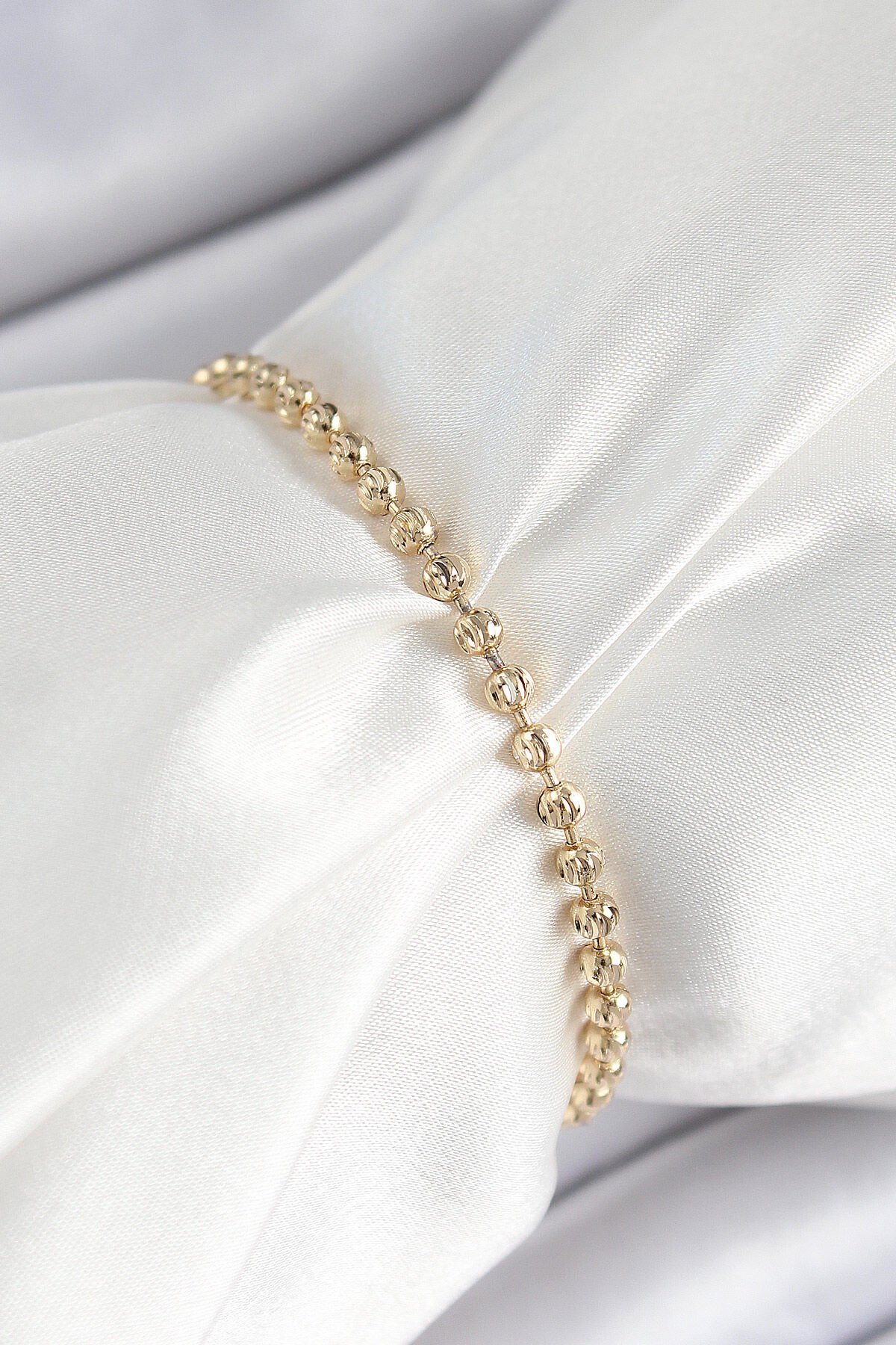 Xuping Pirinç Dorika Model Gold Renk Kadın Bileklik - TJ-BB7476