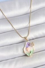 316L Çelik Gold Renk Zincir Damla Mix Renk Mineli Çiçek İşlemeli Kelebek Detay Portre Model Kadın Kolye - TJ-BKO10142