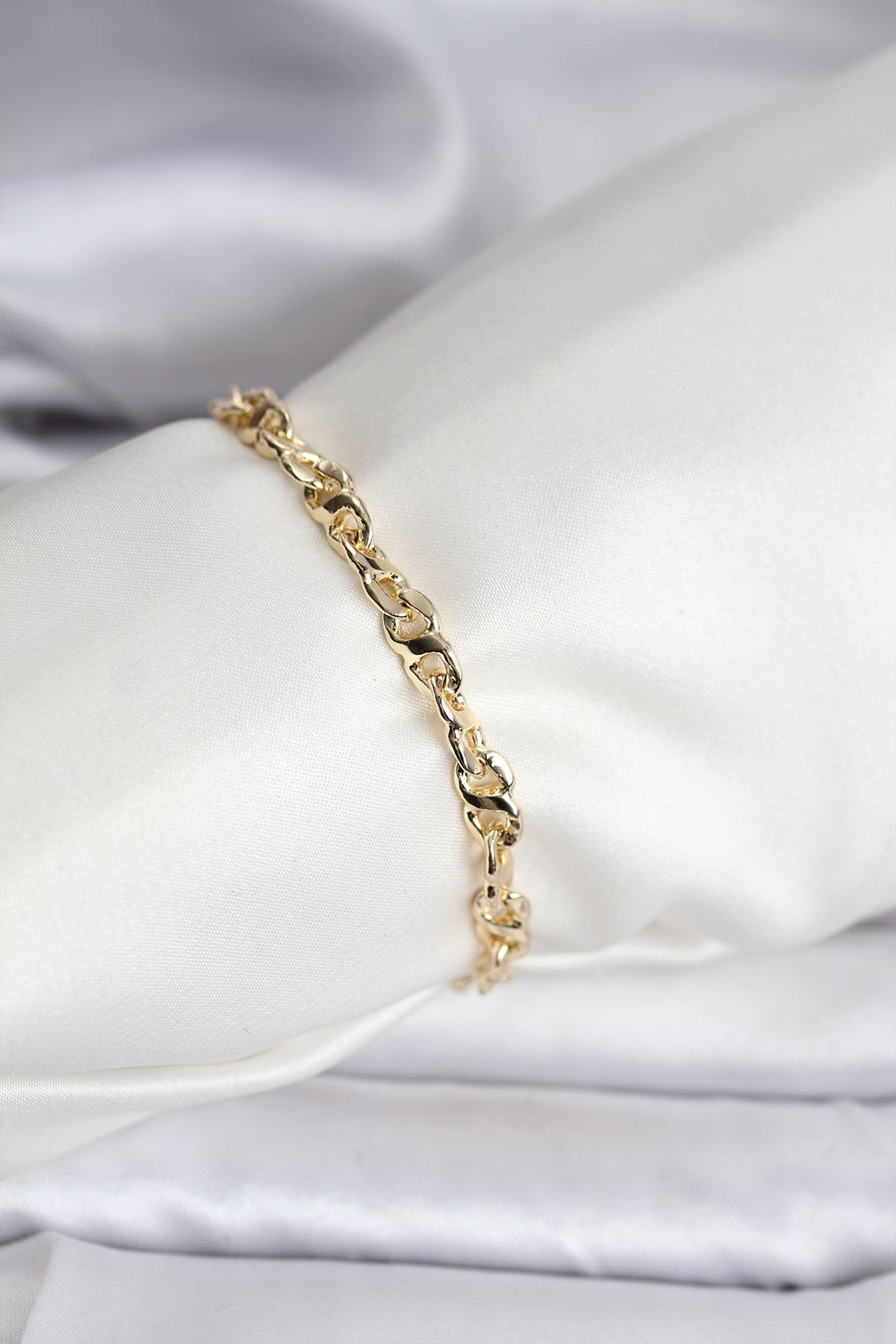 14K Gold Renk Kaplama Zincir Model CM Kadın Bileklik - TJ-BB8134