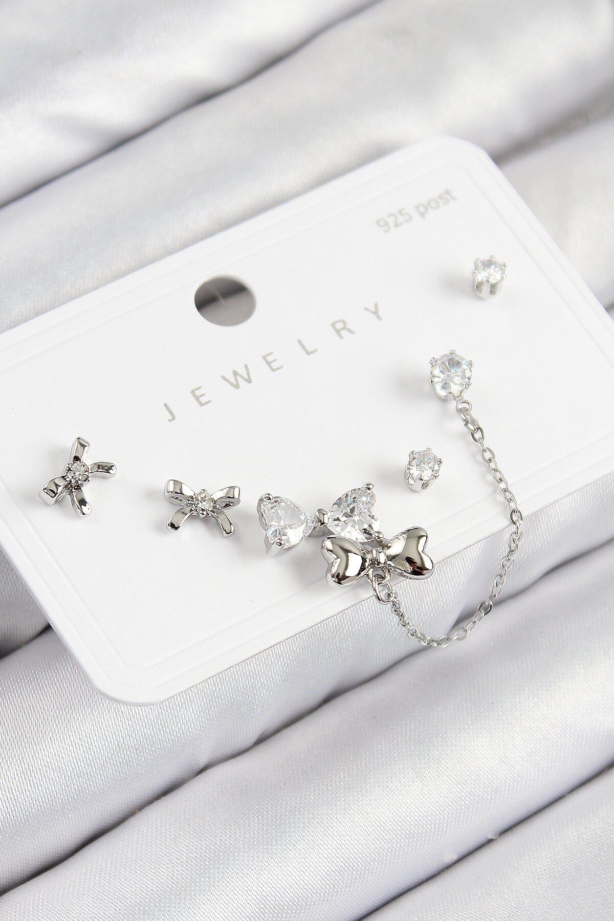 Pirinç Zirkon Taşlı Fiyonk Model Gümüş Renk 925 Ayar Gümüş Çivi Kadın Küpe Set - TJ-BKP11155