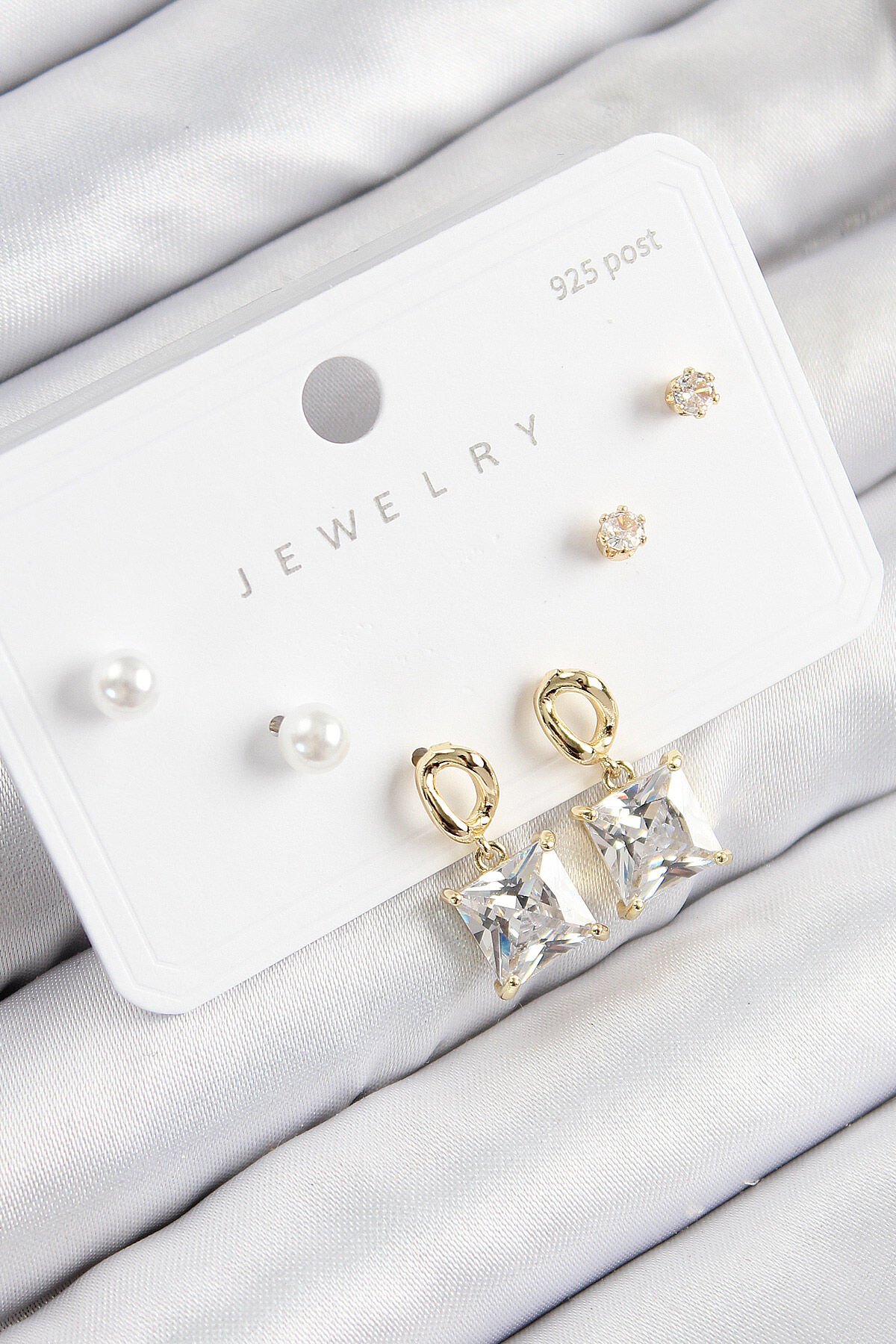 Pirinç Zirkon Taşlı Sallantılı Kare Model Gold Renk 925 Ayar Gümüş Çivi Kadın Küpe Set - TJ-BKP11162