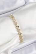 Pirinç Zirkon Taşlı Sıralı Yonca Model Gold Renk Kadın Bileklik - TJ-BB7489