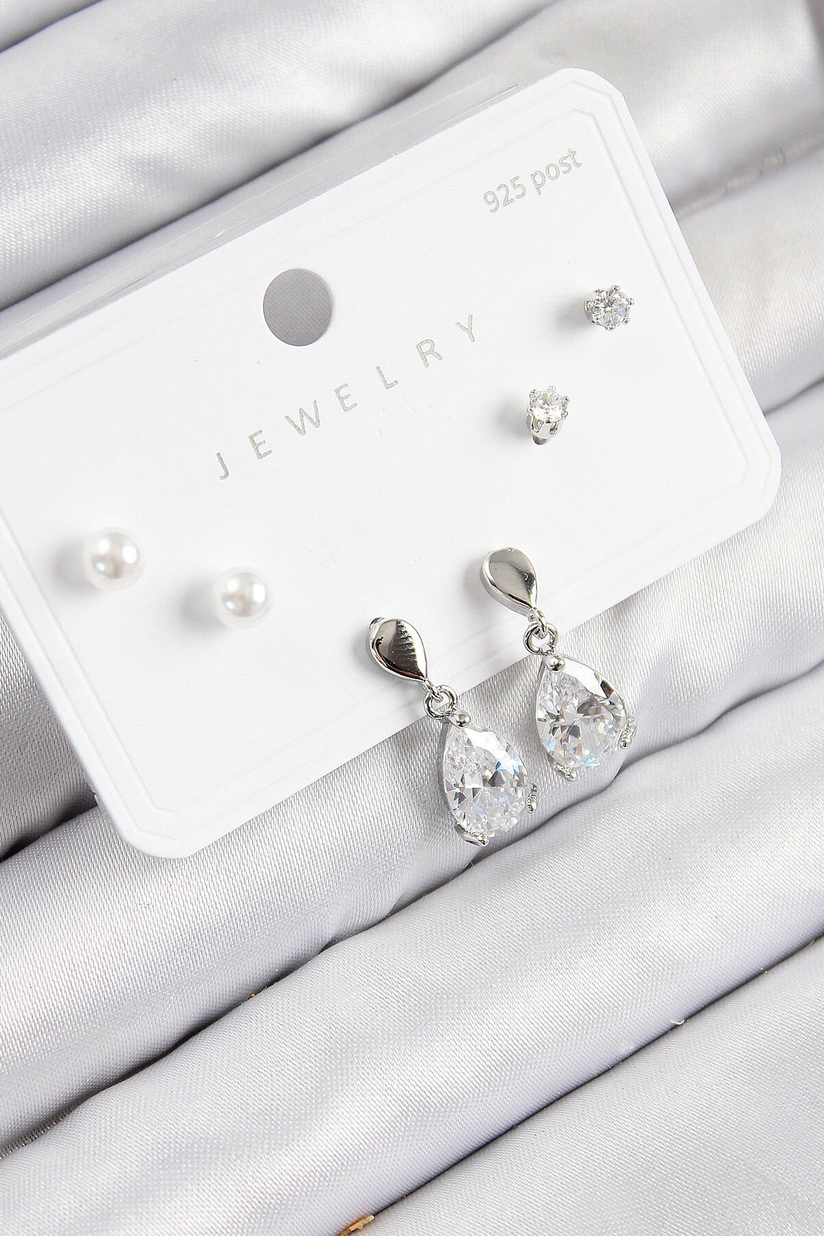 Pirinç Zirkon Taşlı Sallantılı Damla Model Gümüş Renk 925 Ayar Gümüş Çivi Kadın Küpe Set - TJ-BKP11171