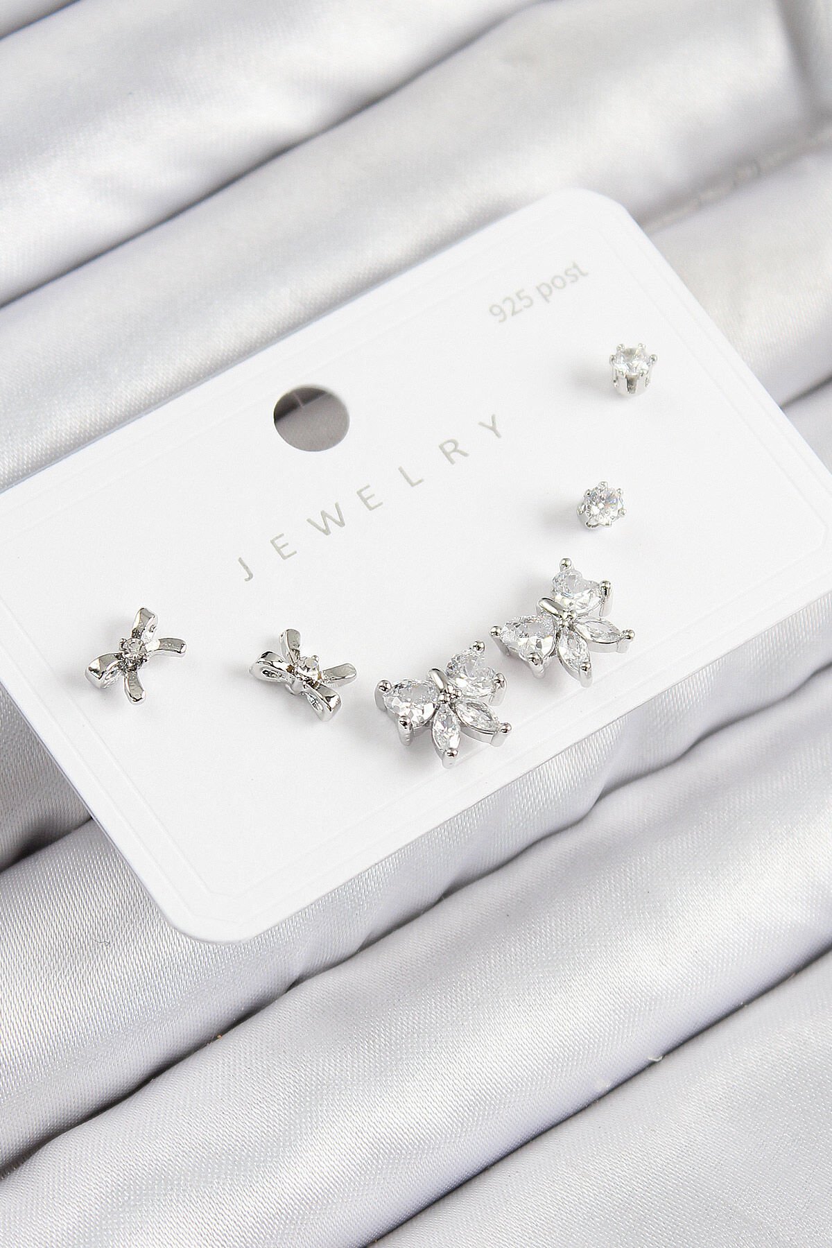 Pirinç Zirkon Taşlı Fiyonk Model Gümüş Renk 925 Ayar Gümüş Çivi Kadın Küpe Set - TJ-BKP11173