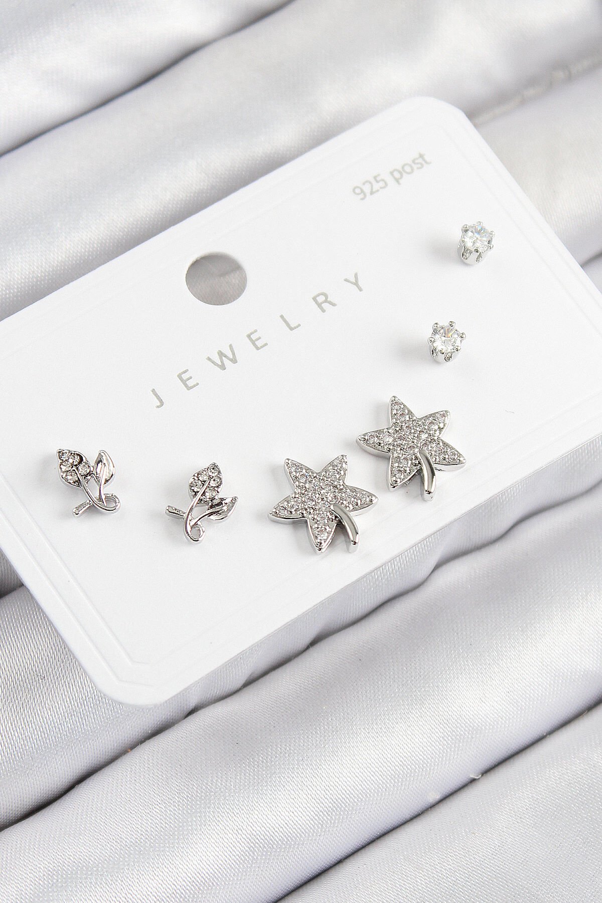 Pirinç Zirkon Taşlı Yıldız Ve Gül Model Gümüş Renk 925 Ayar Gümüş Çivi Kadın Küpe Set - TJ-BKP11179