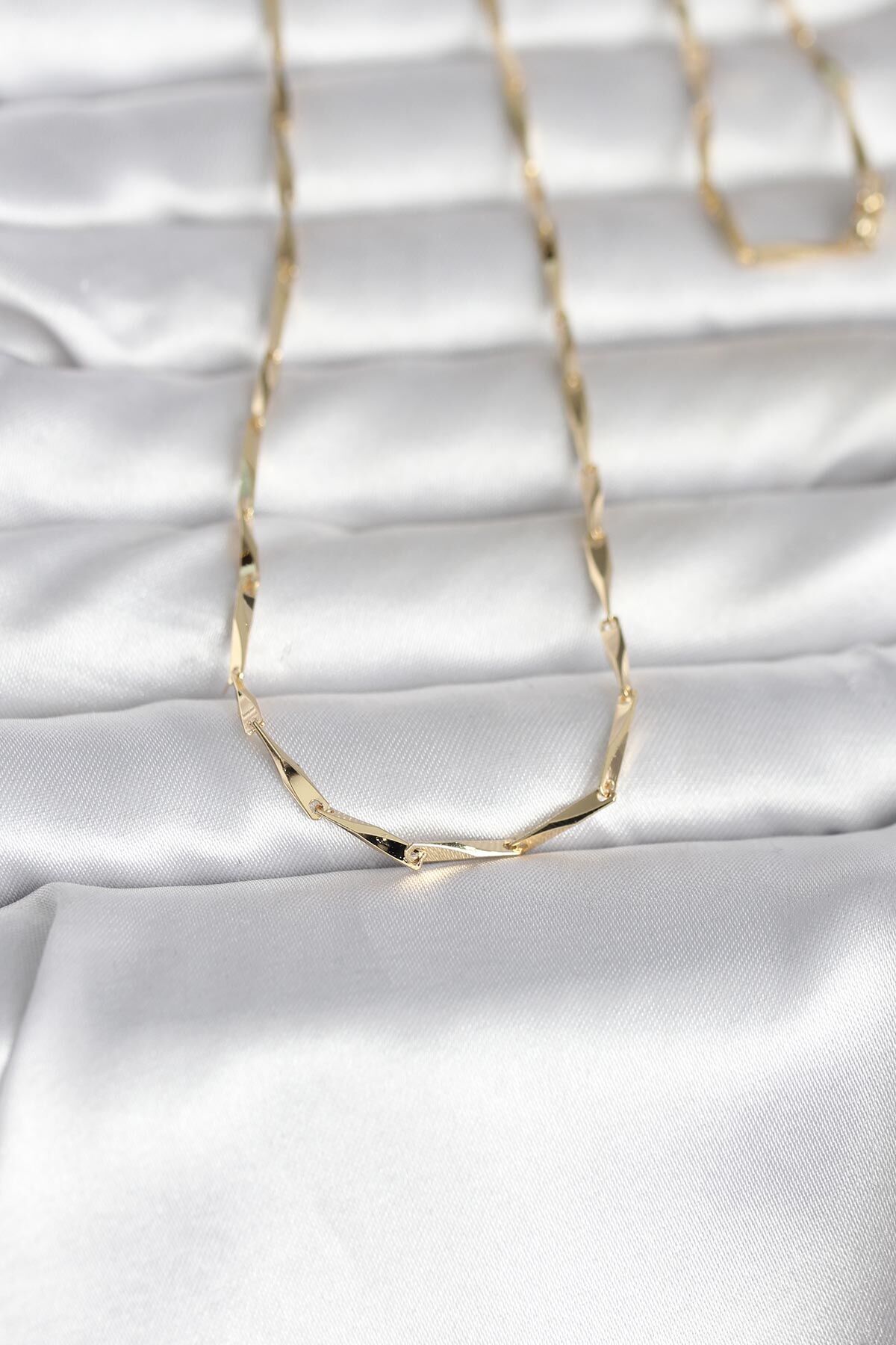 CM 14K Gold Renk Kesme Çubuk Zincirli Model 60 cm Kadın Kolye - TJ-BKO10988