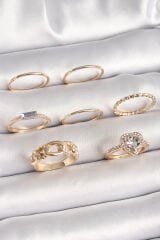 Pirinç Gold Renk Zirkon Taşlı Kalp Figür Düğüm Detay Kadın Yüzük Kombini - TJ-BYK3677