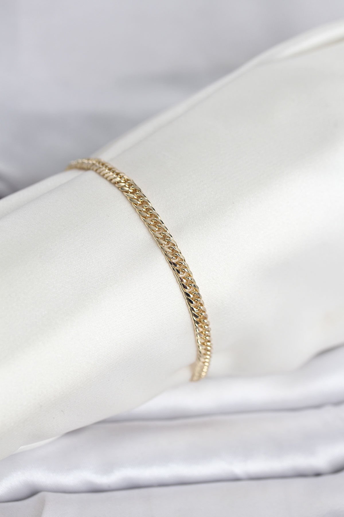 CM 14K Gold Renk Zincir Model Kadın Bileklik - TJ-BB8285