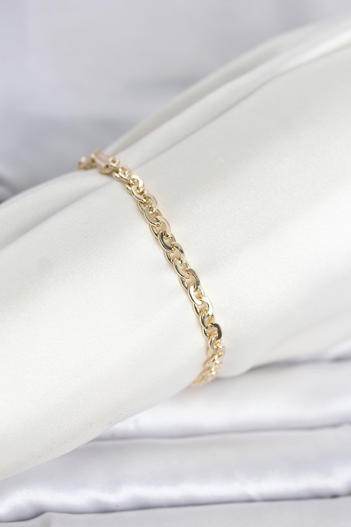 CM 14K Gold Renk Zincir Model Kadın Bileklik - TJ-BB8289