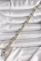 Pirinç Gümüş Renk Zirkon Taşlı Gold Xoxo Model VIP Seri Kadın Bileklik - TJ-BB6717