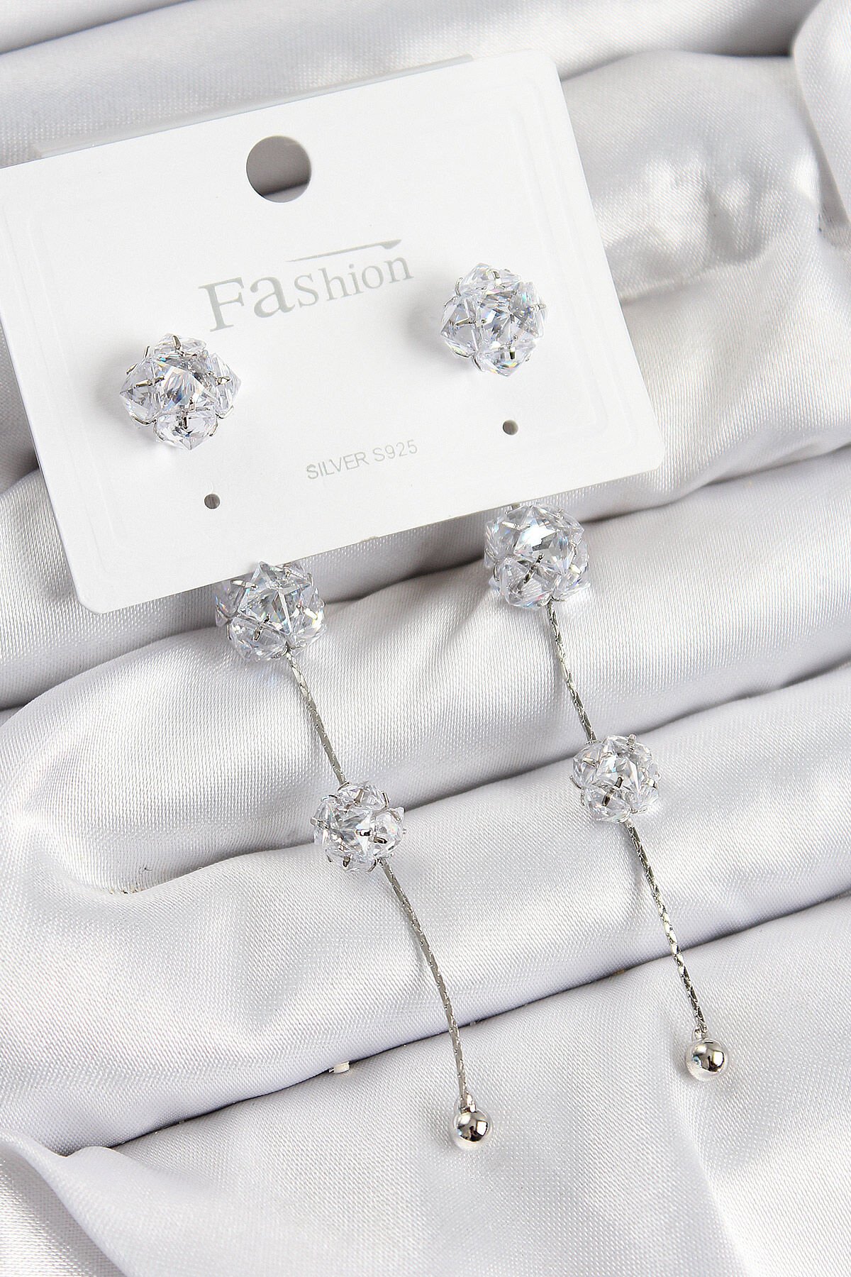 Pirinç Zirkon Taşlı Sallantılı  Model Gümüş Renk 925 Ayar Gümüş Çivi Kadın Küpe - TJ-BKP10979