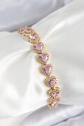 Pirinç Zirkon Taşlı Pembe Kalp Baget Model Gold Renk VIP Seri Kadın Bileklik - TJ-BB7502