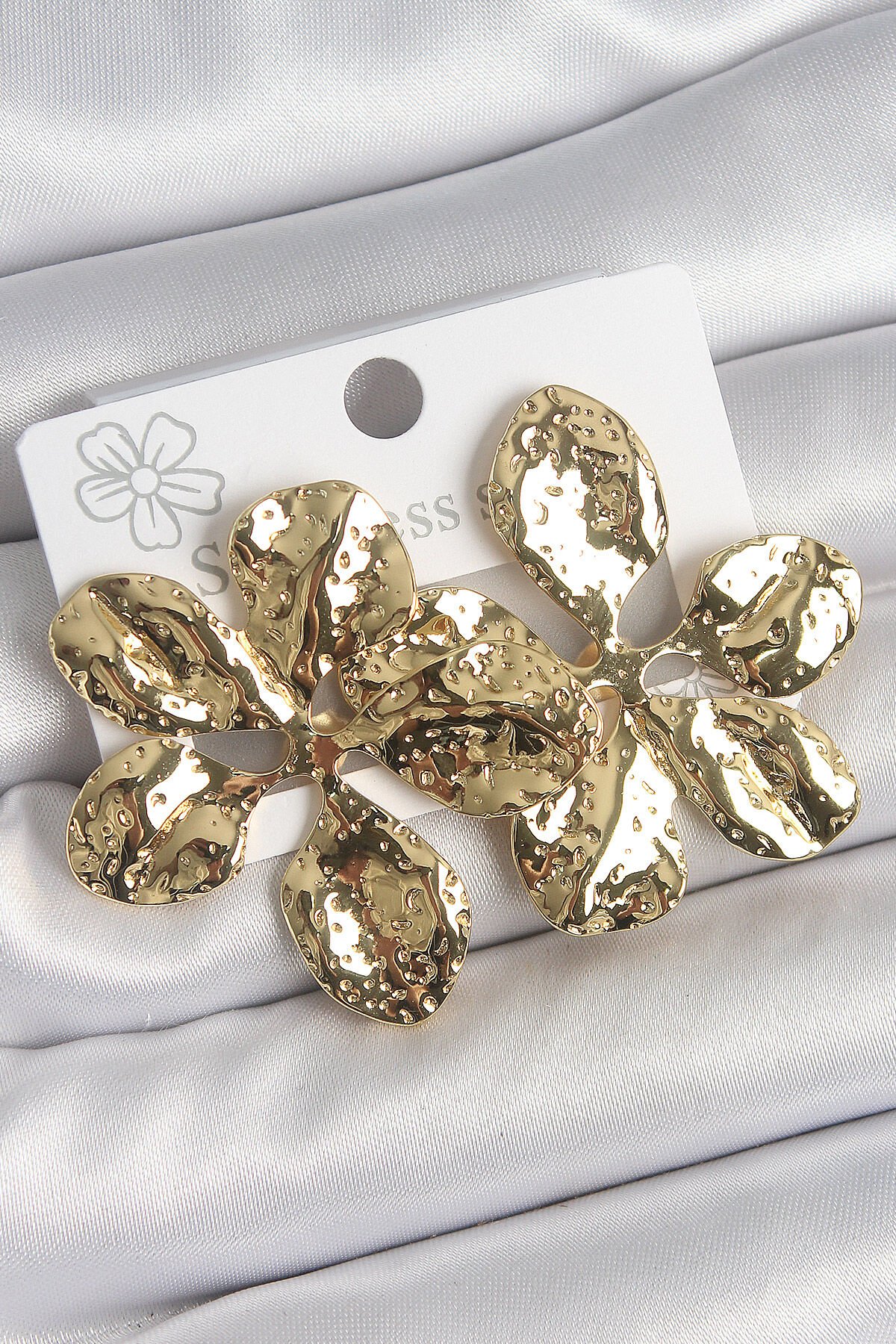 316 Çelik Gold Renk İşlemeli Yaprak Model Kadın Küpe - TJ-BKP10529