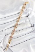 Pirinç Pembe Zirkon Taşlı Yonca Model Gold Renk VIP Seri Kadın Bileklik - TJ-BB7515