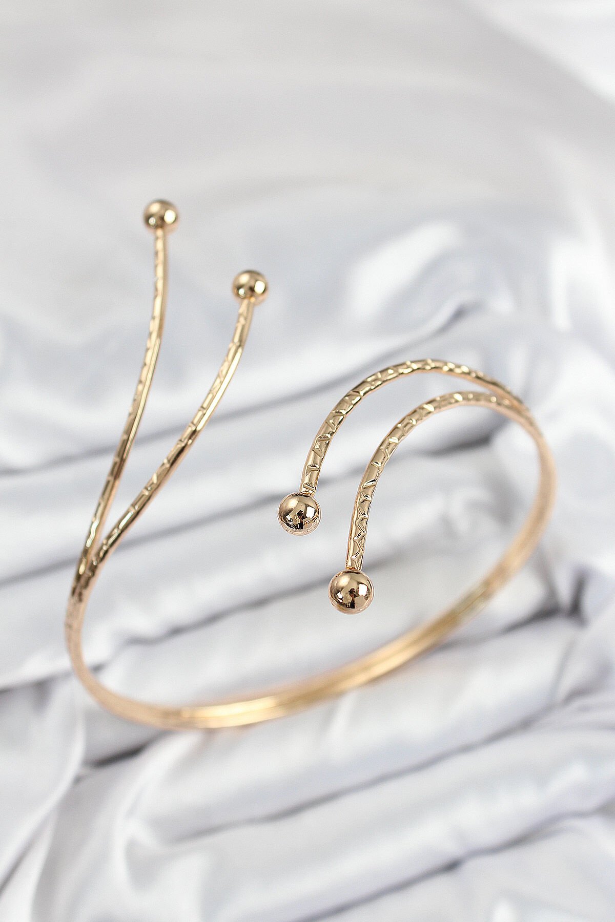 Pirinç Topcuk Model Gold Renk Kadın Pazu Bileklik - TJ-BB7523