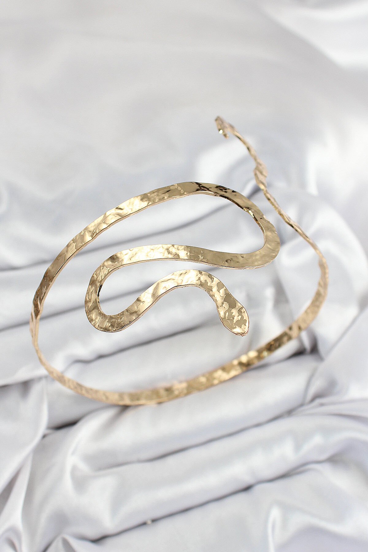 Pirinç Yılan Model Gold Renk Kadın Pazu Bileklik - TJ-BB7524