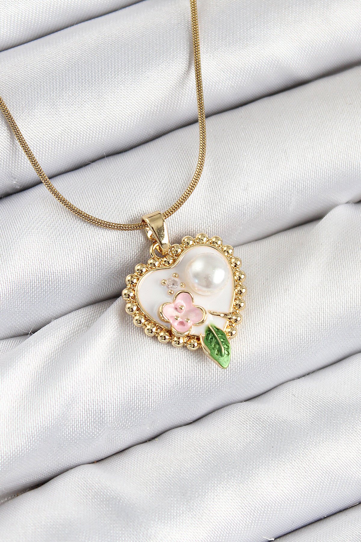 316L Çelik Sanatsal Portre Model Gold Renk Kadın Kolye - TJ-BKO10486