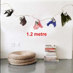 İp Üzeri 5 Adet Kuru Kafa Asmalı Süs 1.2 Metre (4944)