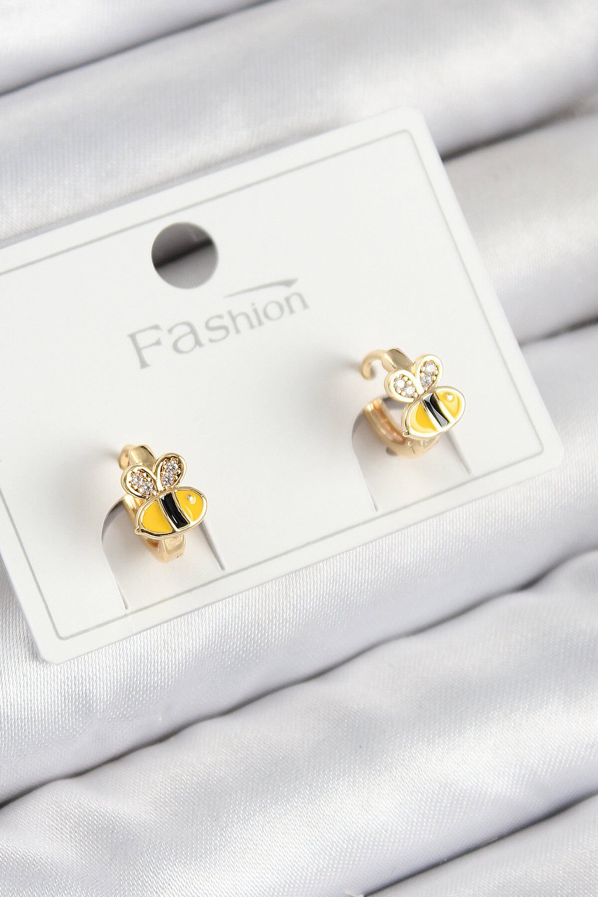 Pirinç Zirkon Taşlı Arı Model Gold Renk Çocuk Küpe - TJ-BKP11199