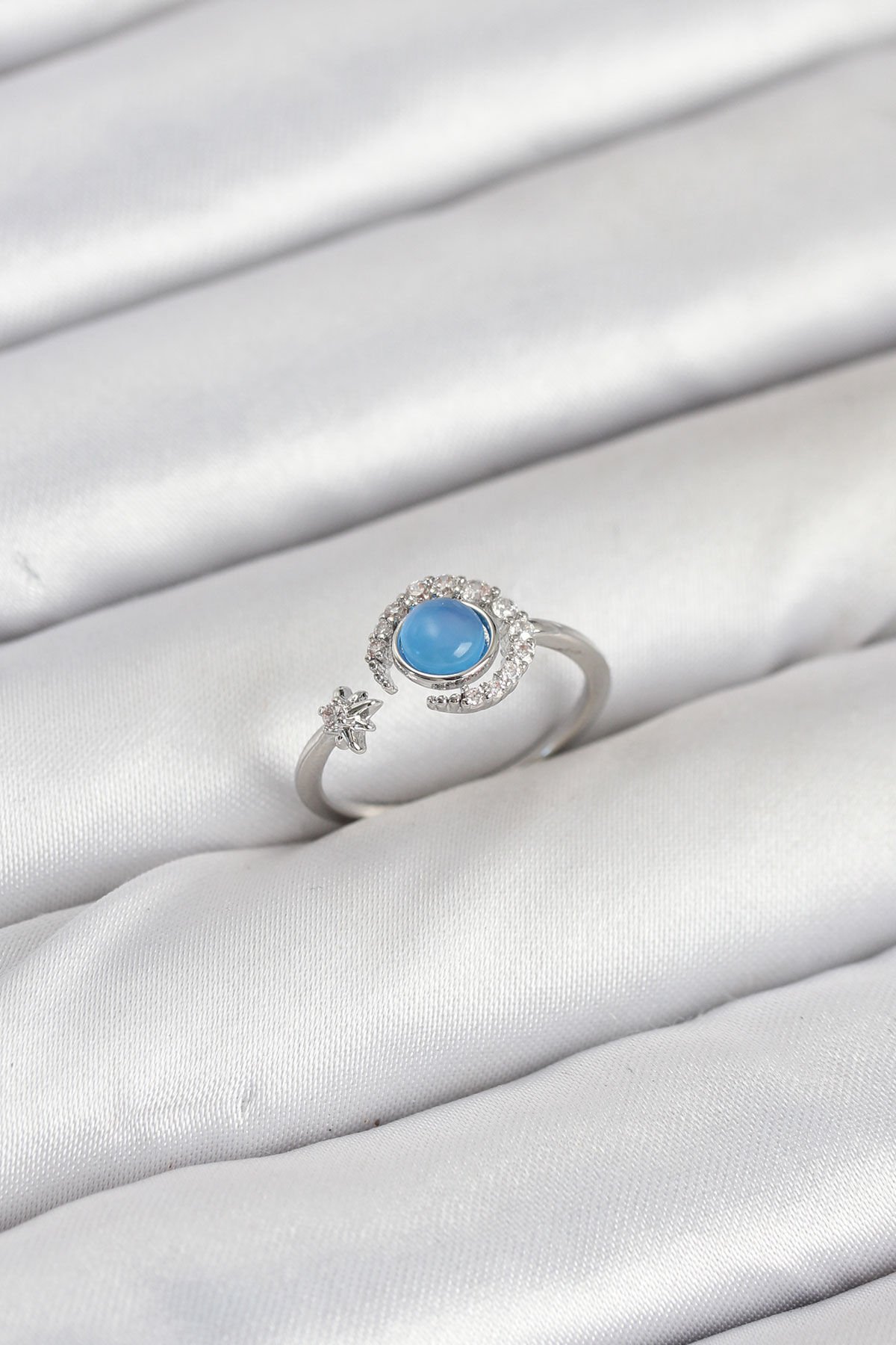 Pirinç Gümüş Renk Zirkon Taşlı Ay Yıldız Kadın Yüzük - TJ-BYK3861