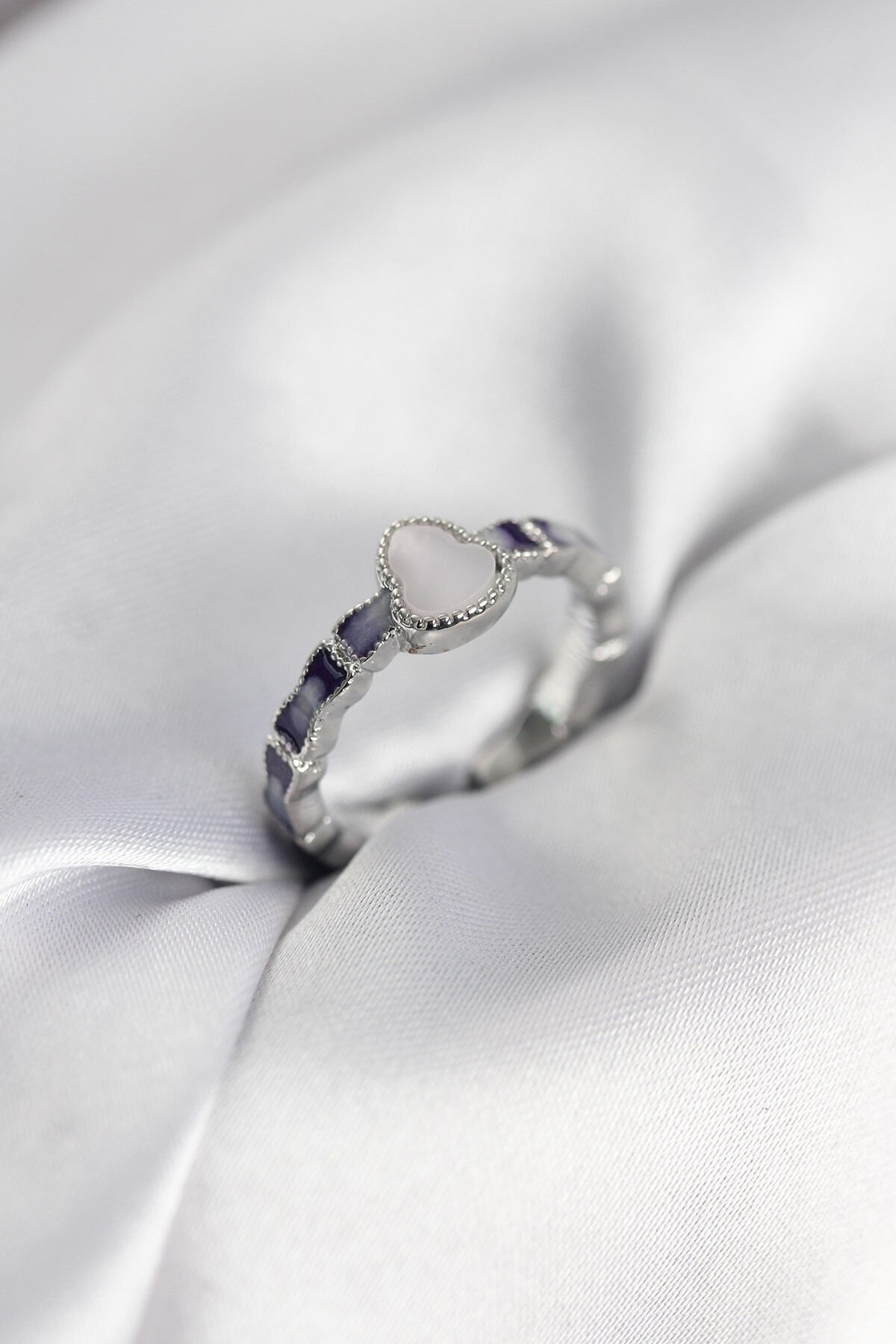 Gümüş Renk Mineli Su Kabağı Model Kadın Yüzük - TJ-BYK3954