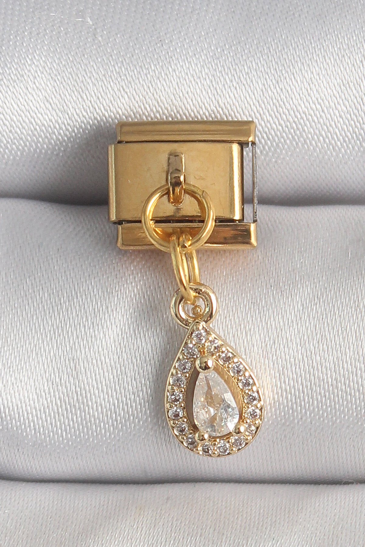 316L Çelik Gold Renk Sallantı Damla Zirkon Taşlı Nomination Charm - TJ-BC1354