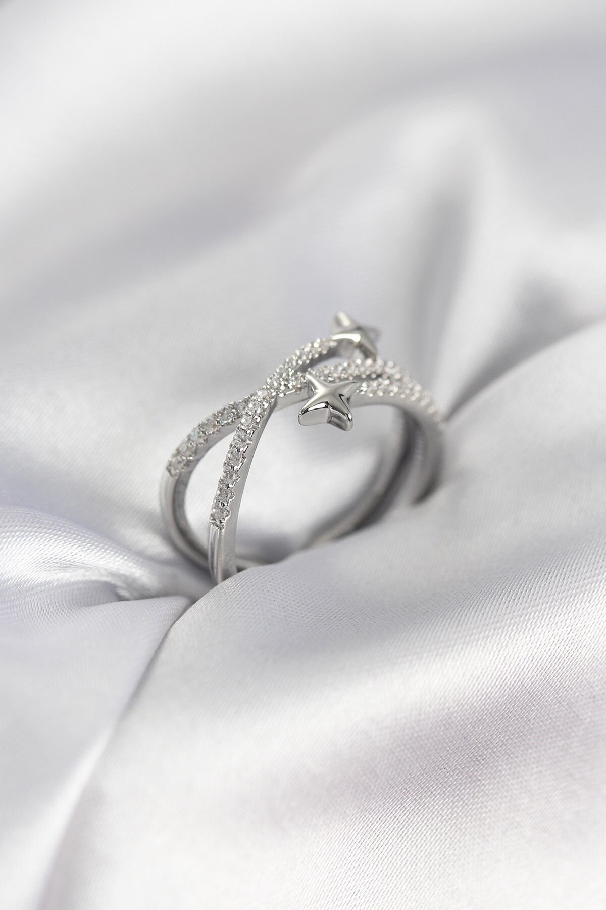 Gümüş Renk Zirkon Taşlı Halley Model Kadın Yüzük - TJ-BYK3970