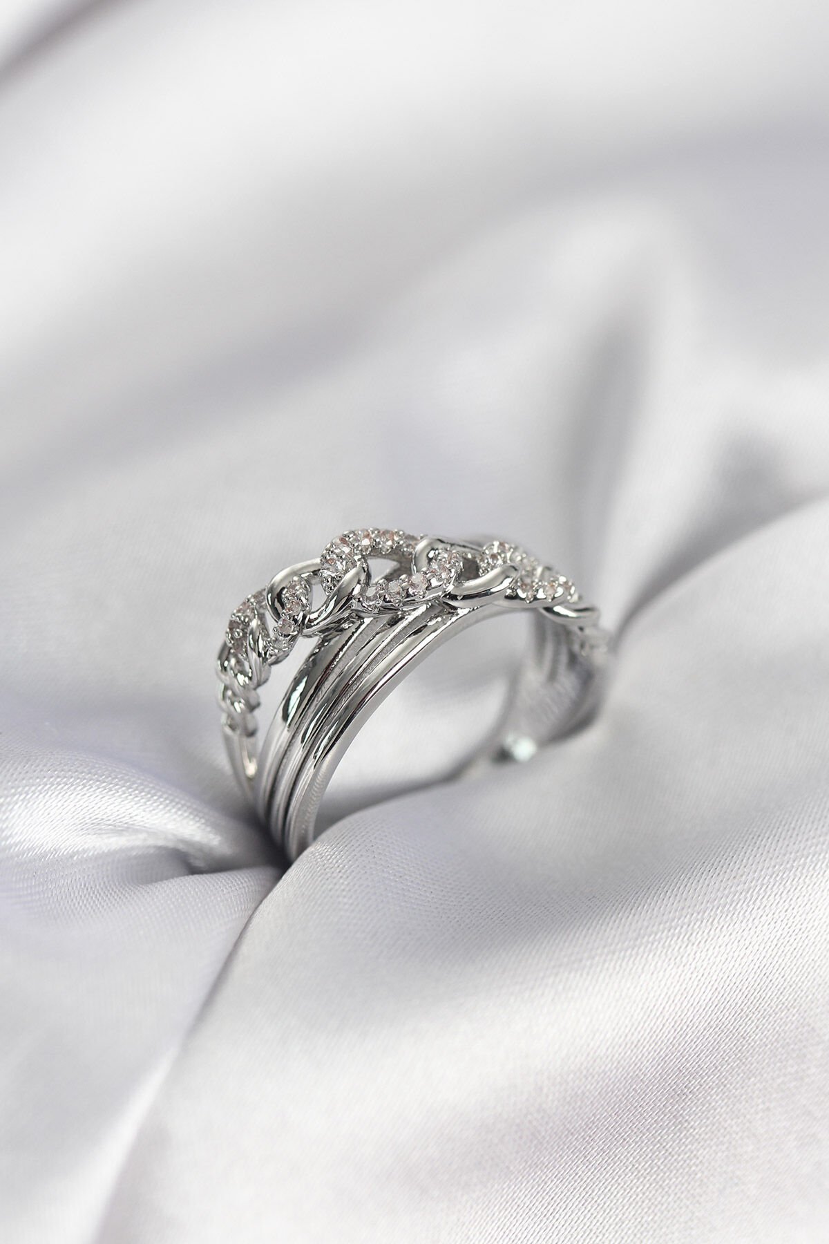 Gümüş Renk Zirkon Taşlı Zincir Model Kadın Yüzük - TJ-BYK3972