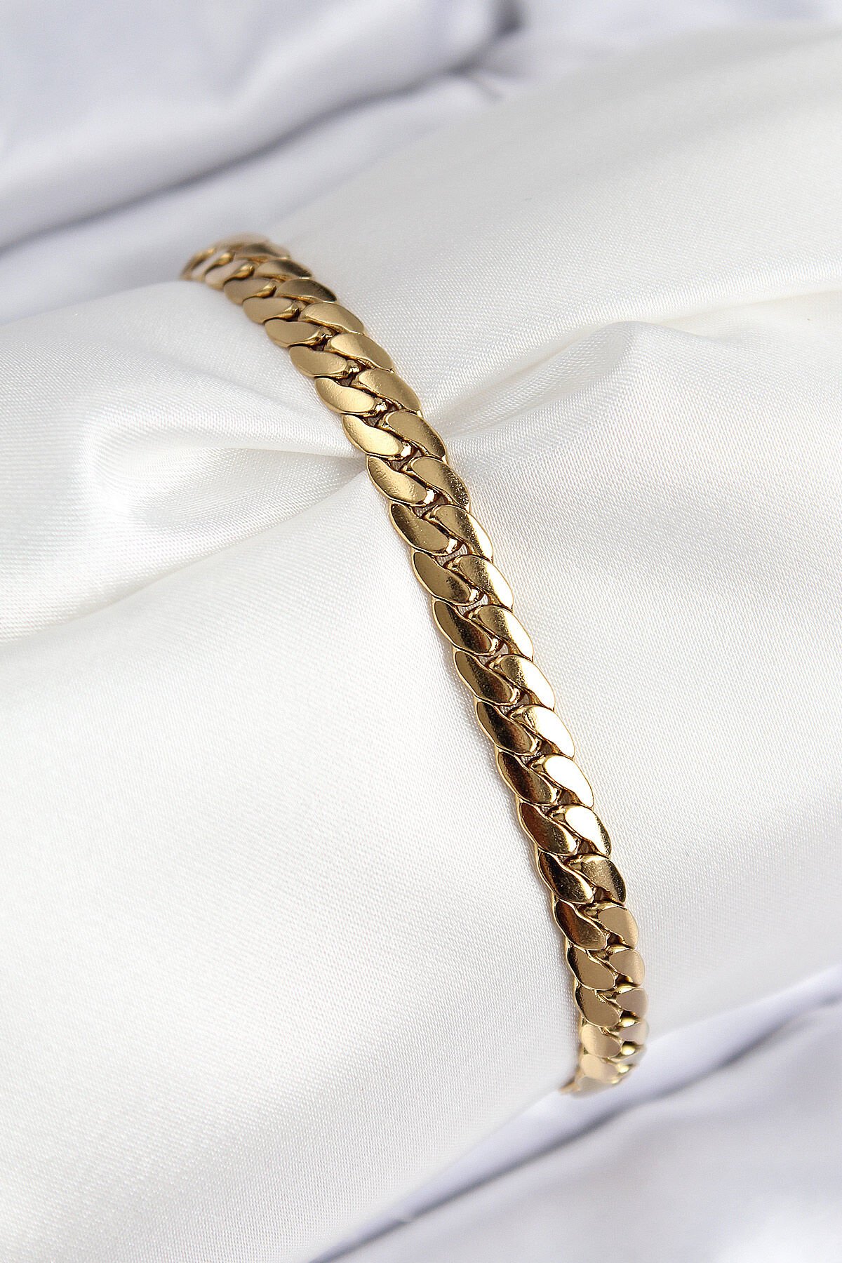 316L Çelik Ezme Zincir Model Gold Renk Kadın Bileklik - TJ-BB7785