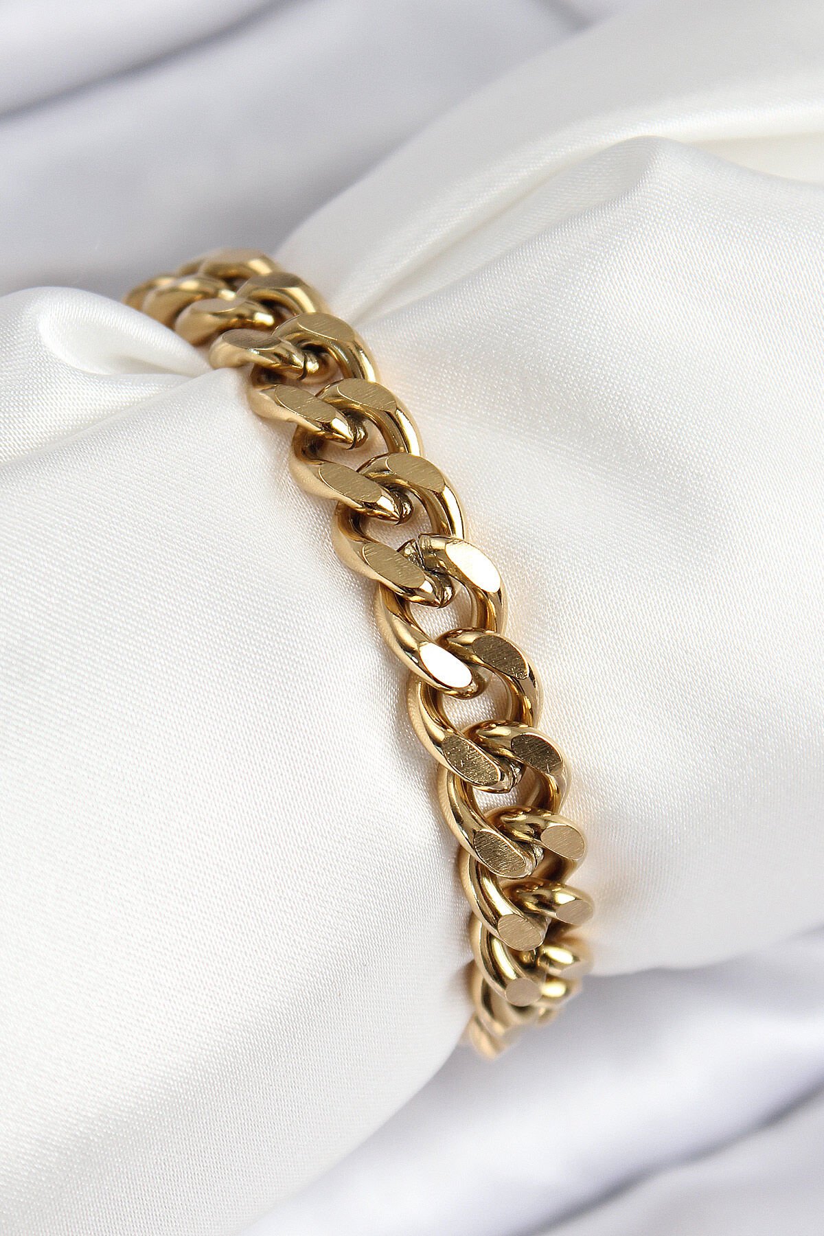 316L Çelik Klasik Kalın Zincir Model Gold Renk Kadın Bileklik - TJ-BB7786