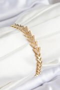 Pirinç Zirkon Taşlı Sıralı Ok Model Gold Renk Kadın Bileklik - TJ-BB7559